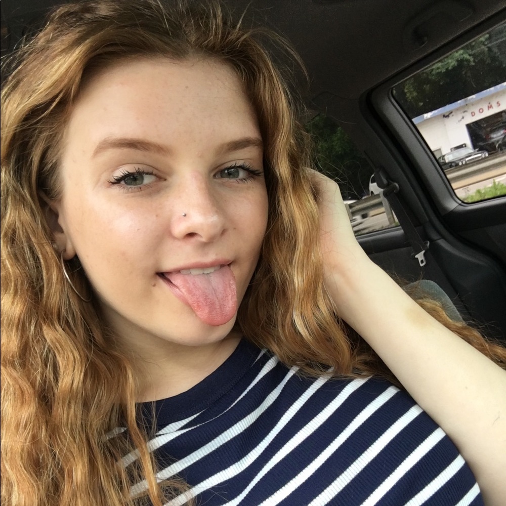 Meet your Posher, Liza